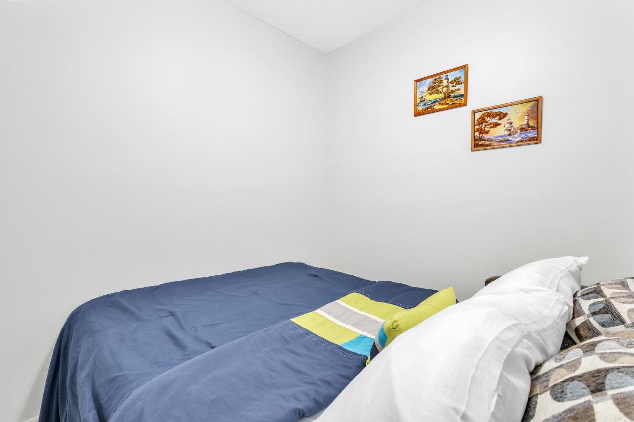 Modern 1 Bedroom + Den In เคมบริดจ์ ภายนอก รูปภาพ