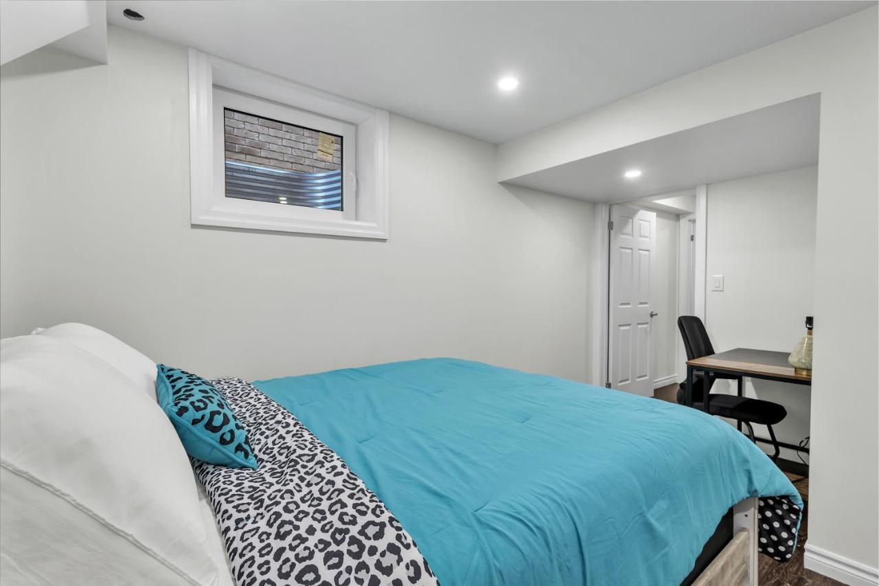 Modern 1 Bedroom + Den In เคมบริดจ์ ภายนอก รูปภาพ